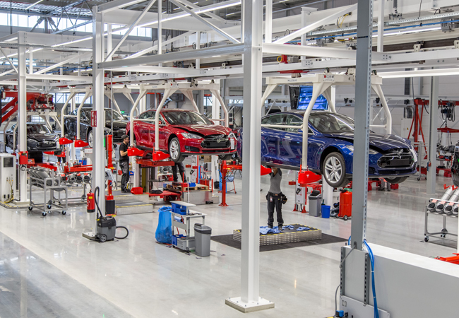 Tesla open Tilberg factory with Europe's first own production test track. 