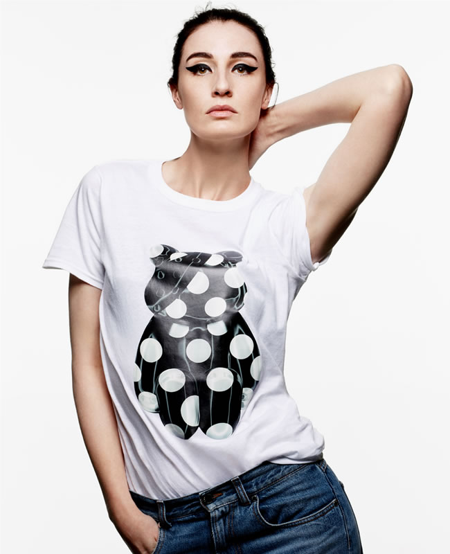 Erin O'Connor proudly wears the t-shirt