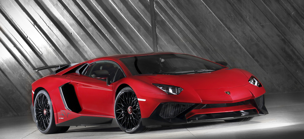 Coming soon to the market is the Lamborghini Aventador LP 750-4 Superveloce Roadster.