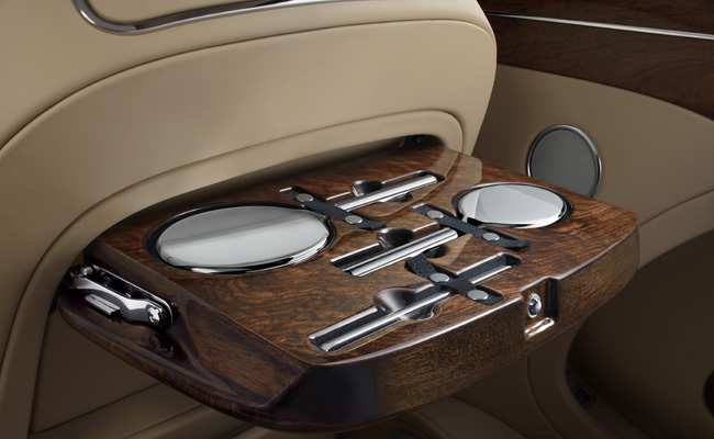 A Vanity set is just one of the luxurious touches featuring in the Bentley Mulsanne. 