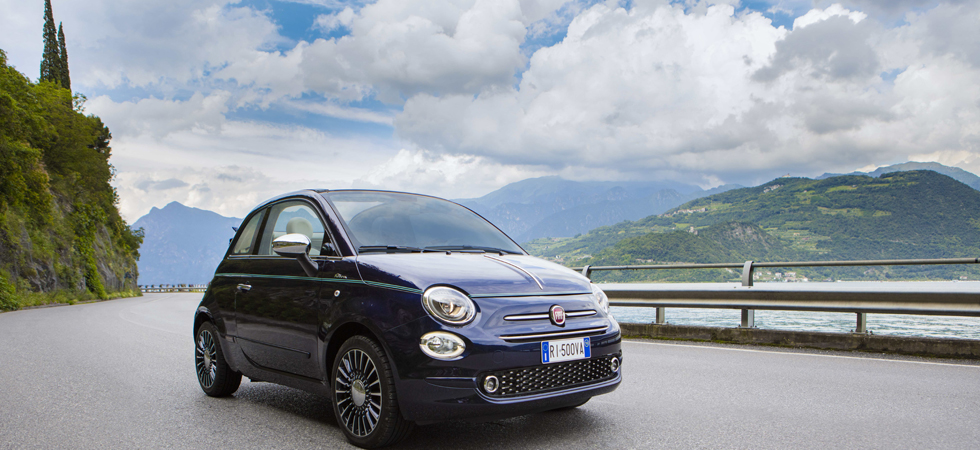 The Fiat 500 is born out of the luxuriousness of the Aquariva super yacht and the accessibility of the Fiat 500.