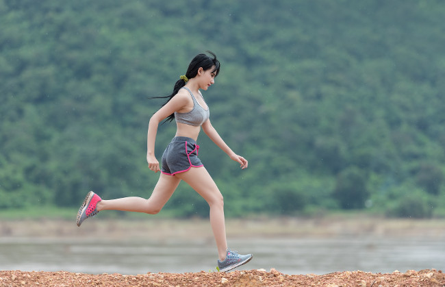 women running keeping fit