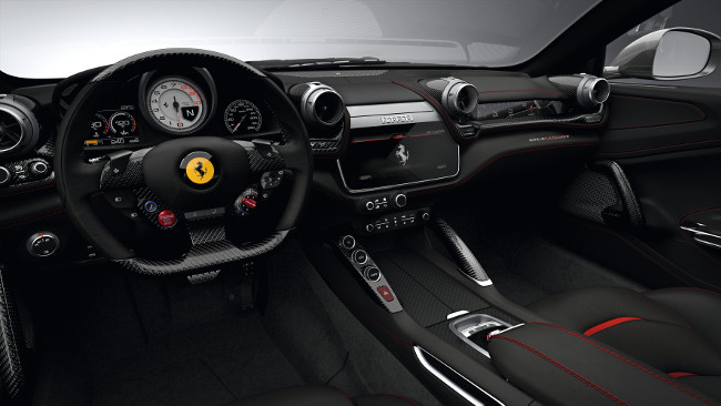 Ferrari GTC4 Lusso T