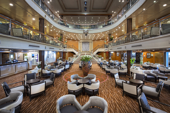 cruise hotel in india