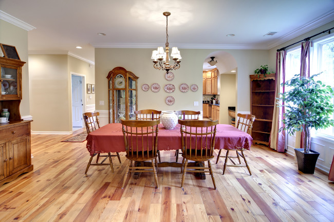 traditional diningroom with oak furniture and oak floors