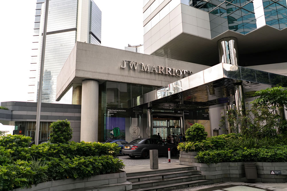 JW Marriott, Hong Kong front entrance
