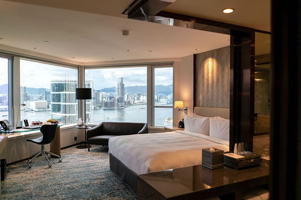JW Marriott, Hong Kong bedroom