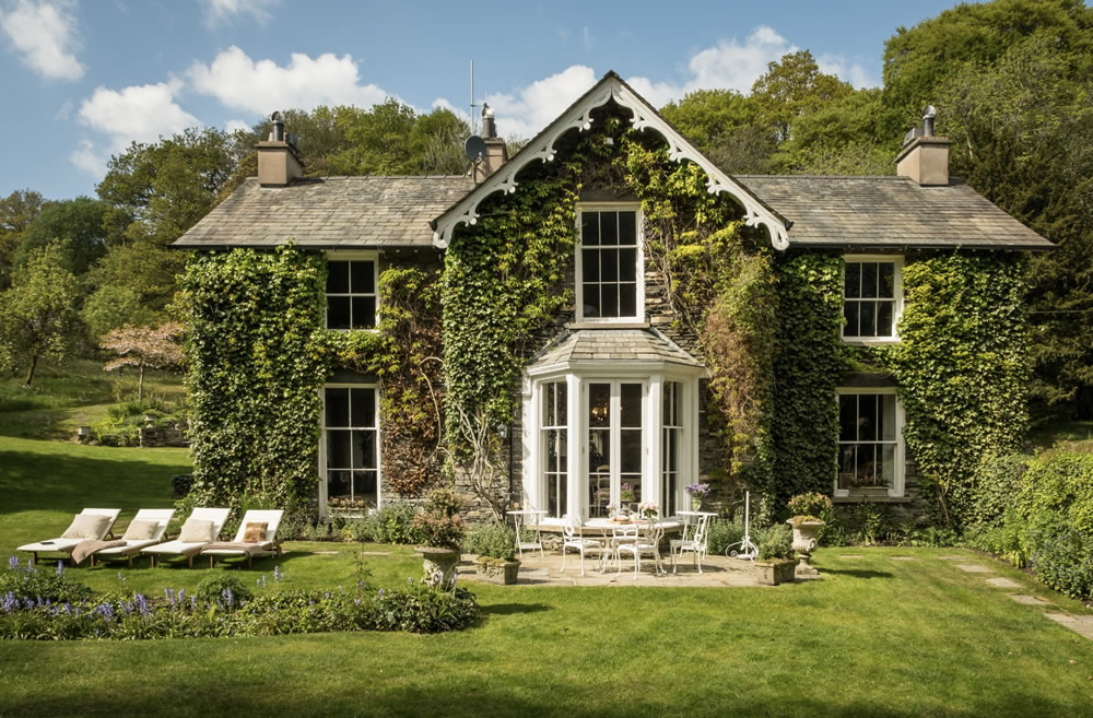 Winterfell is a 12-guest country cottage located in Windermere. Image credit uniquehomestays