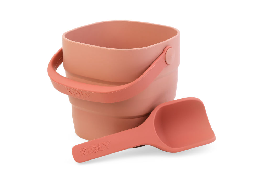 Foldaway bucket and spade by Kidly
