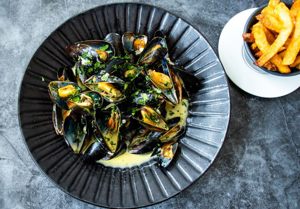 crown and garter mussels