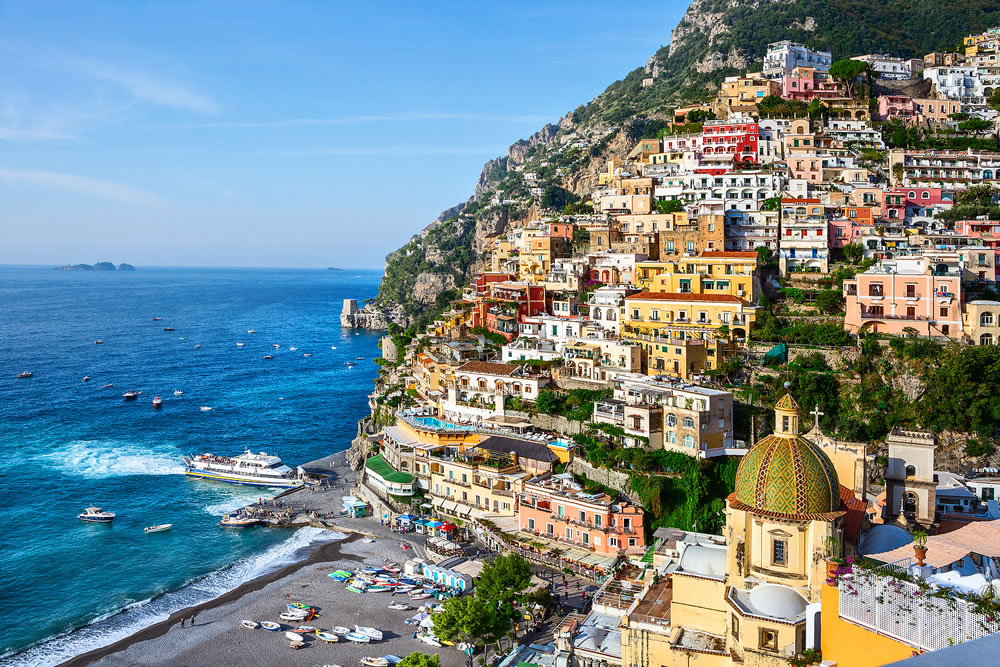 Scenic view of Positano in sunny day, Amalfi Coast (Province of Salerno), Campania, Italy.