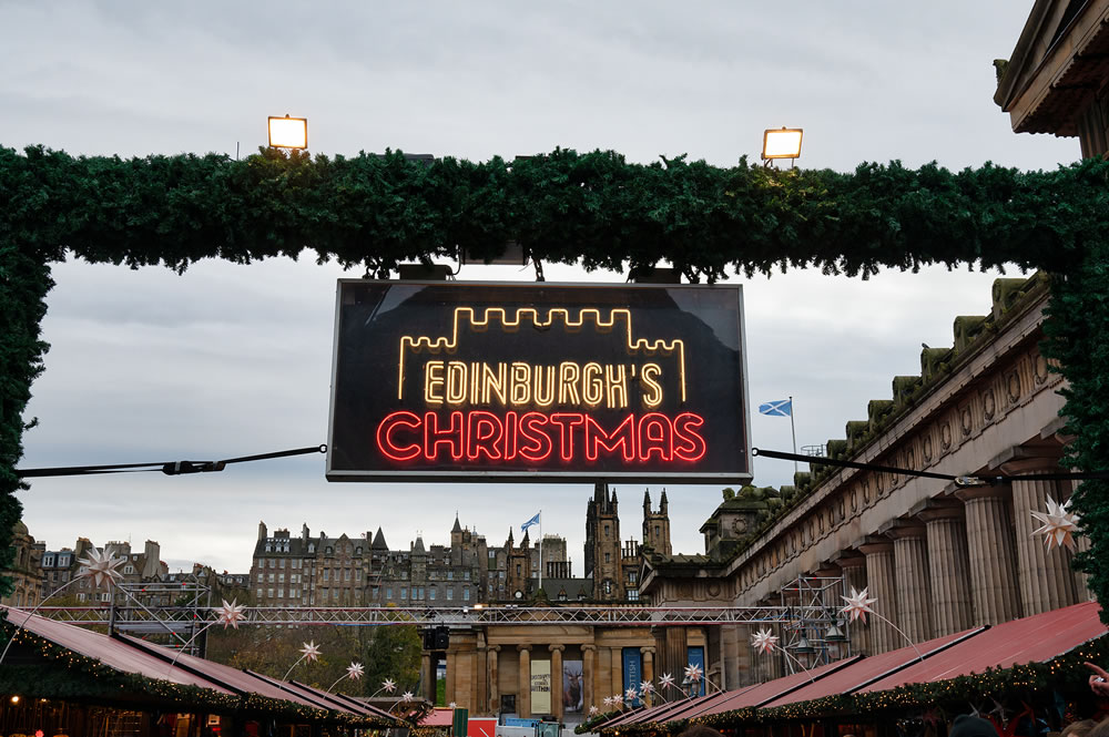 Edinburgh Christmas street market