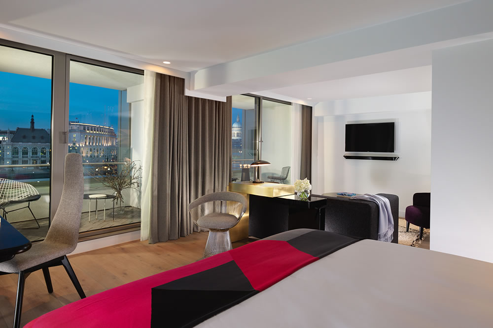 Sea Containers London river suite with view of river thames