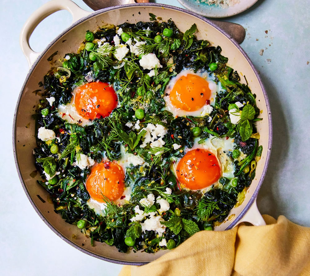 The perfect brunch recipe: Green vegetable baked eggs with spinach and ...