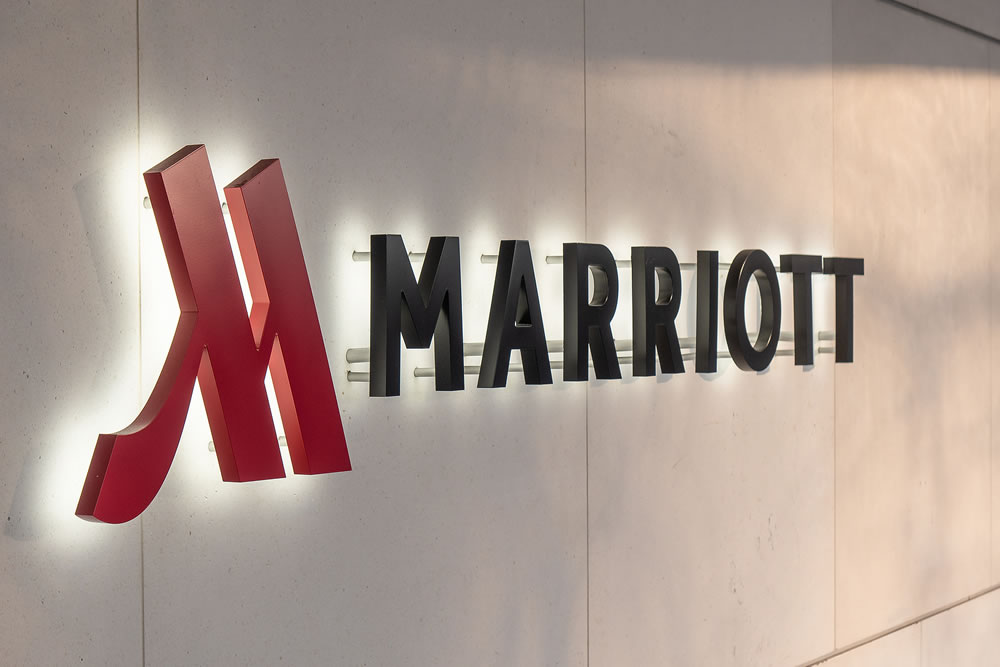 Marriott Hotels Resorts logo