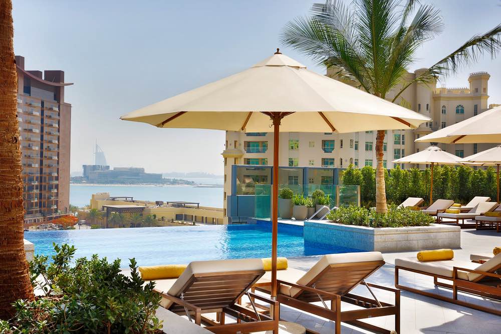 The St. Regis Dubai swimming pool