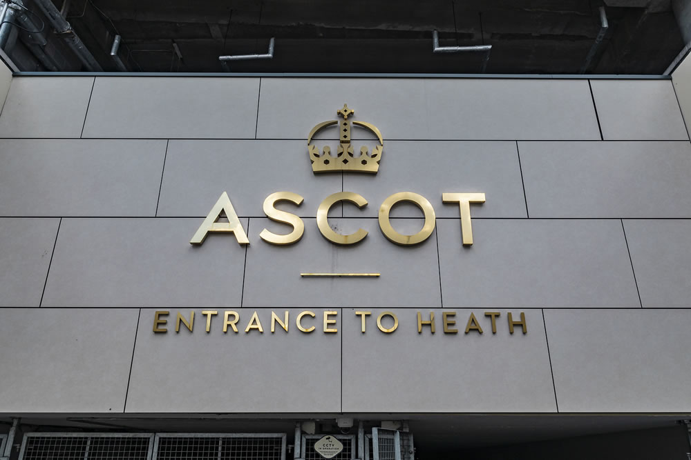 ascot racecourse sign