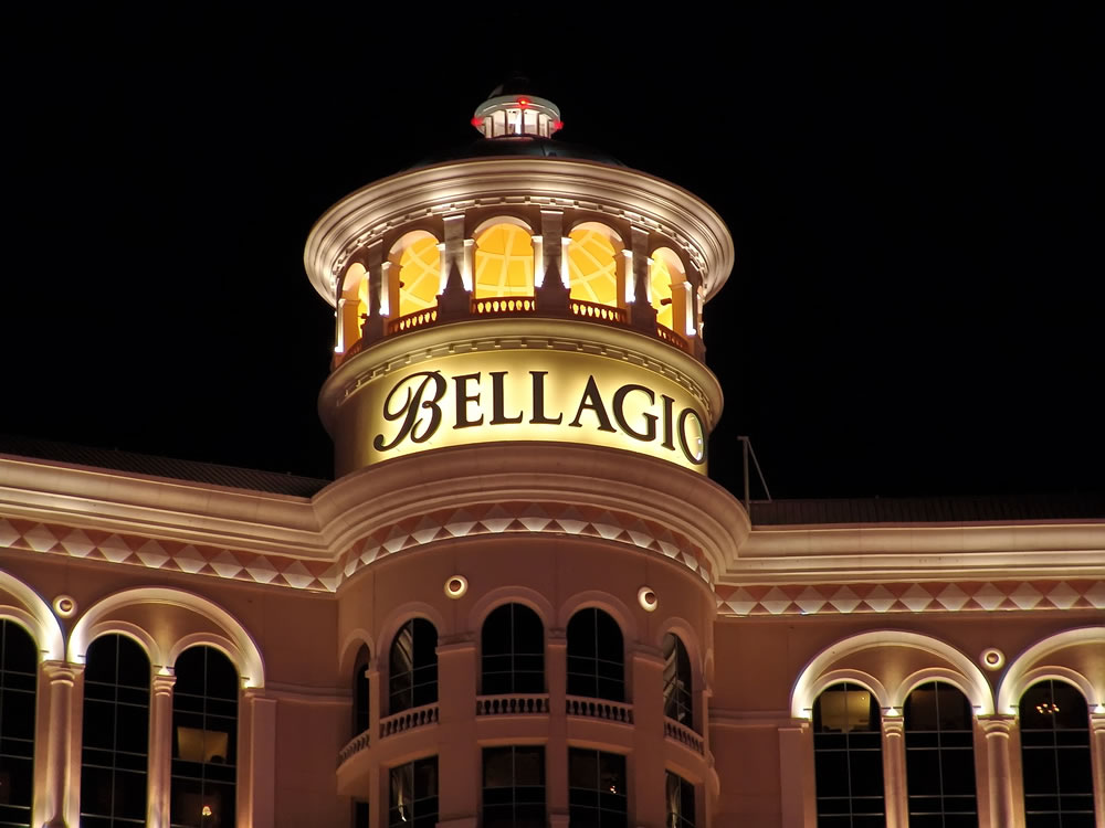 Bellagio Hotel: Bellagio Exterior Decoration. April 16 2007. Las Vegas