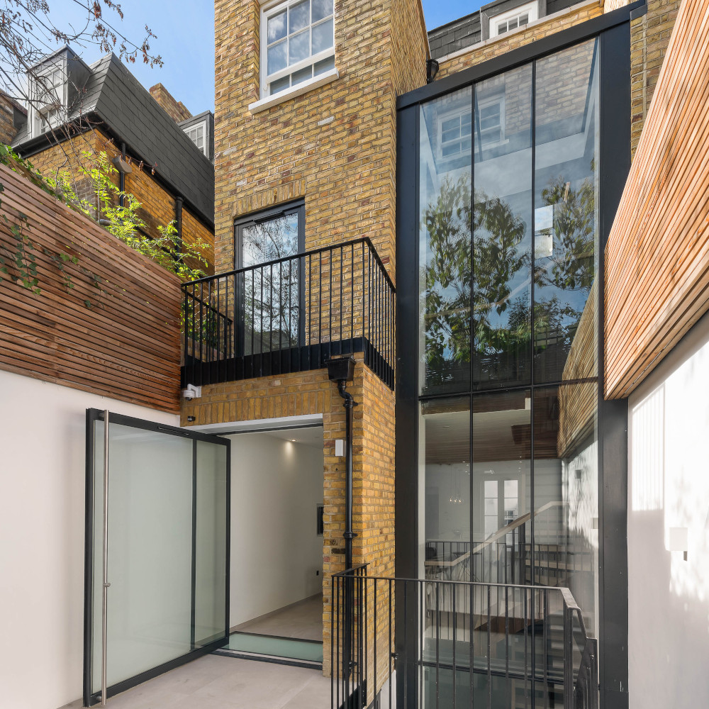 Four bedroom house in Chelsea