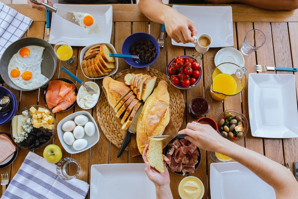 breakfast-dining-table