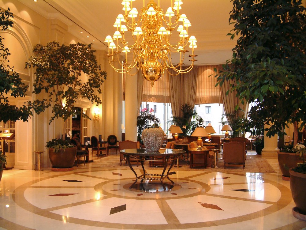 luxury-hotel-lobby