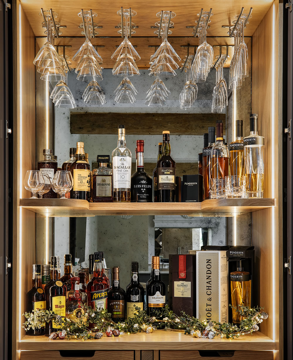 luxury Drinks cabinet
