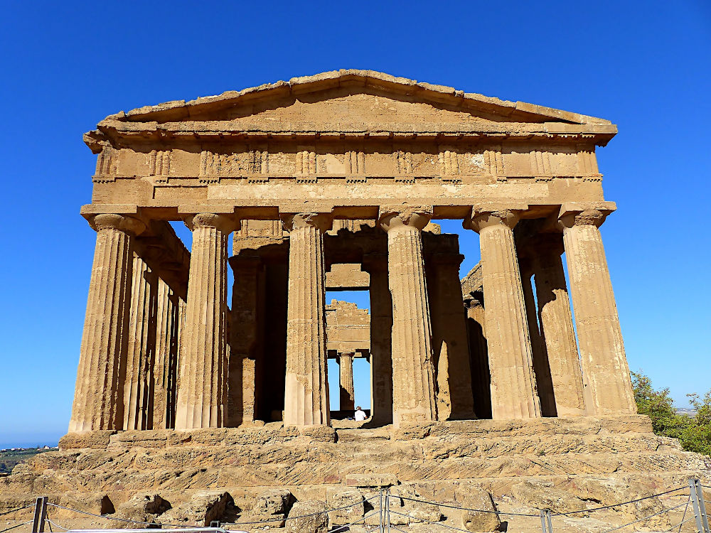 sicily greek temple