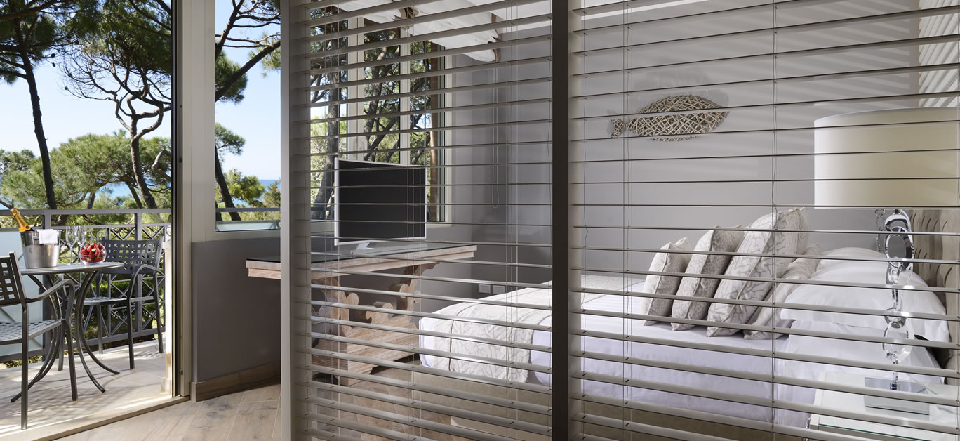 Riva Del Sole Resort & Spa bedroom