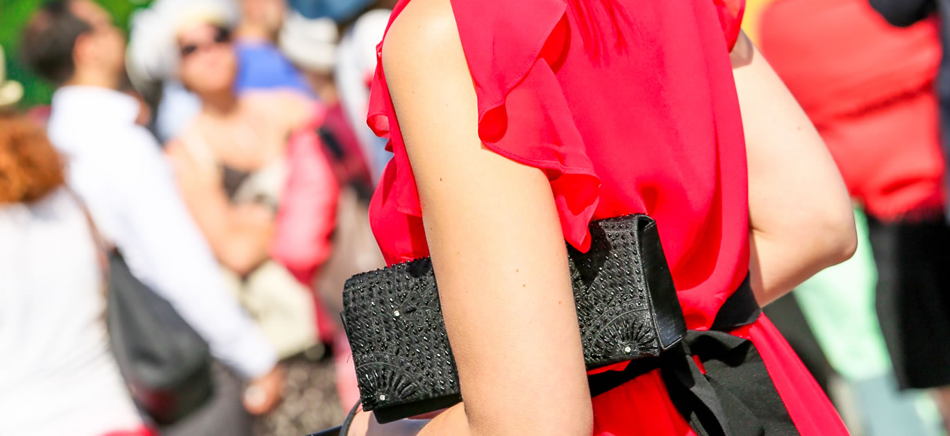 How to Match Your Handbag with Your Outfit