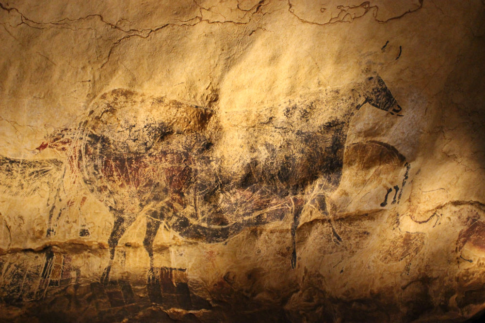 wall painting at Lascaux Cave