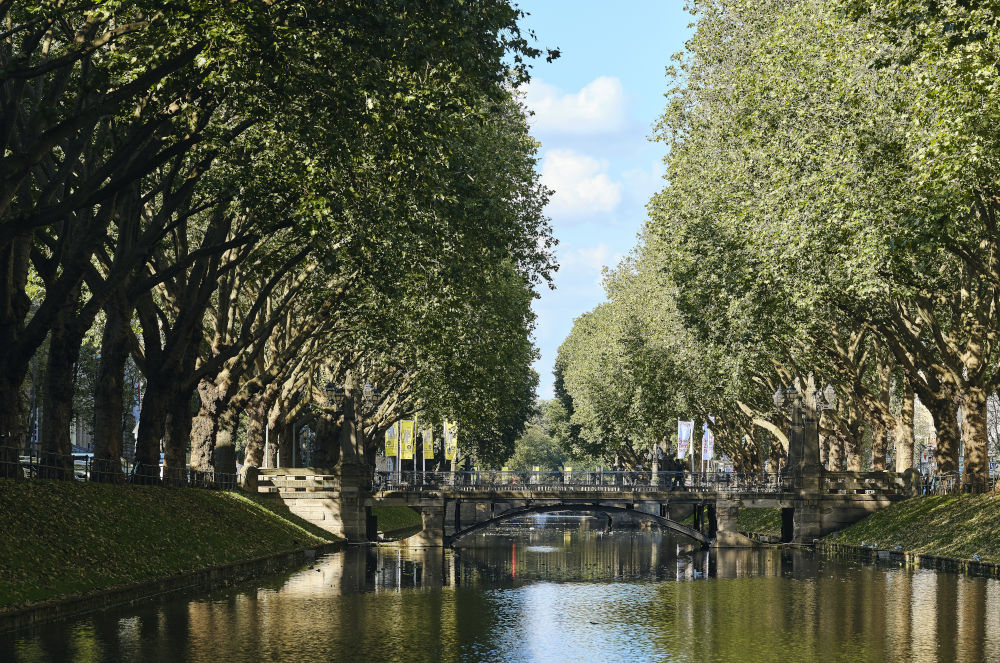 dusseldorf canal