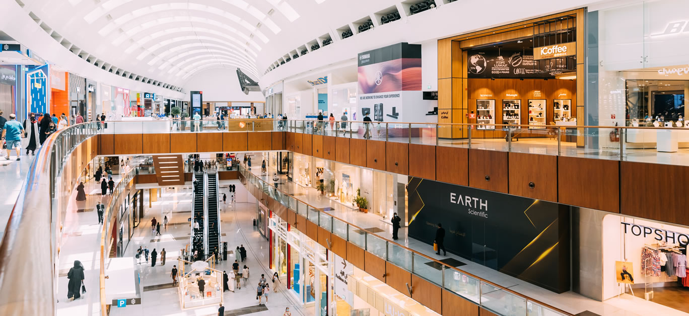 People visiting Dubai shopping mall