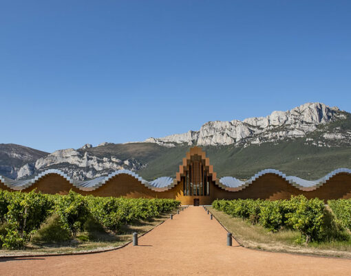 Bodega Ysios winery designed by Santiago Calatrava built in 2001