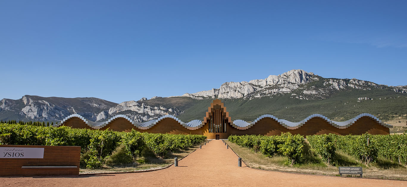 Bodega Ysios winery designed by Santiago Calatrava built in 2001