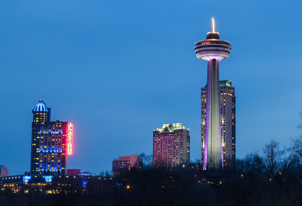  The Skylon Tower Casino and hotels at Niagara Falls at night