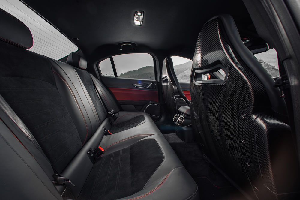 Alfa Romeo Giulia Quadrifoglio 2020 interior