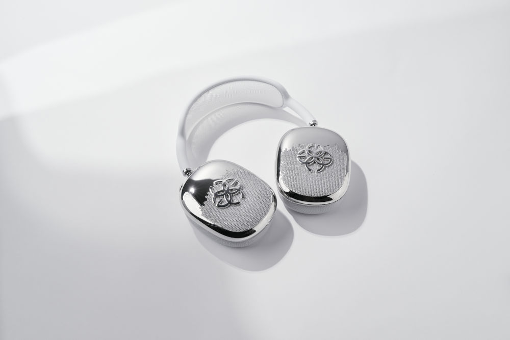Golden Concept apple headphones