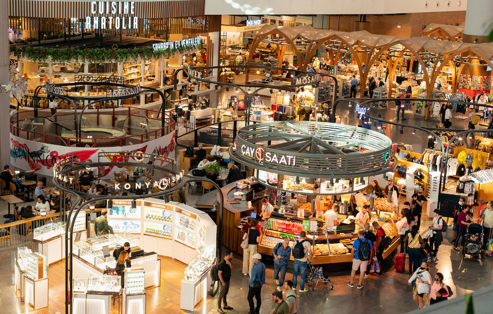 Istanbul airport shops