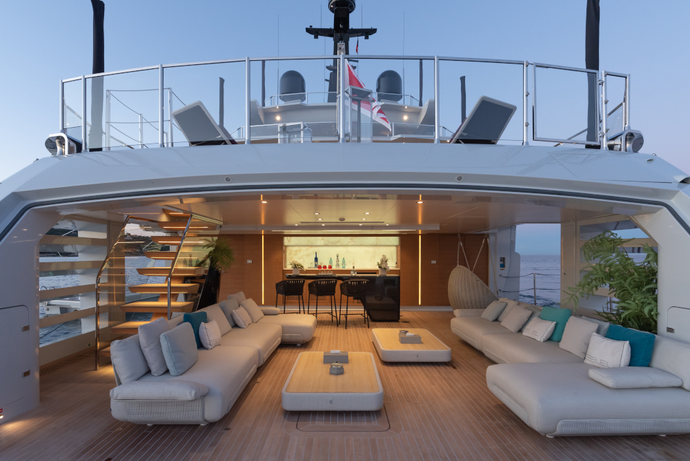 interior yacht
