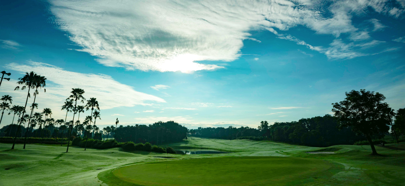 Tingkatkan permainan Anda: Emeralda Golf Club, puncak kemewahan di Indonesia