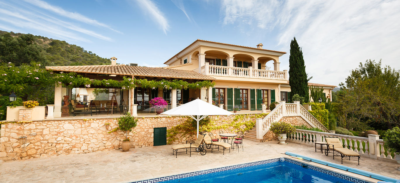 Spanich real estate of Mediterranean seashore Mallorca