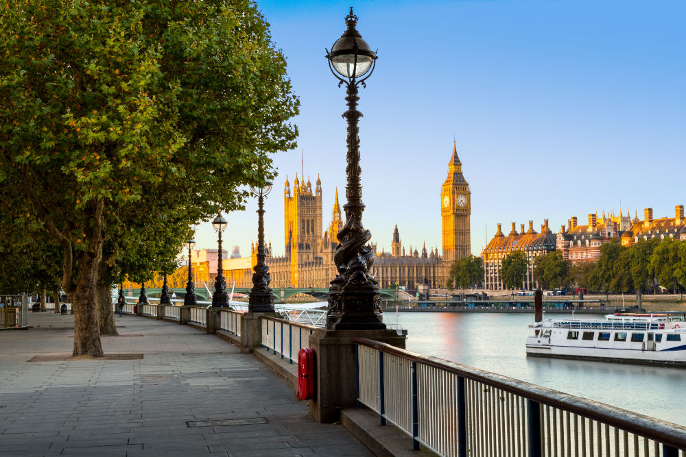 Street Lamp on South Bank of River Thames with Big Ben and Palace of Westminster in Background, London, England, UK.