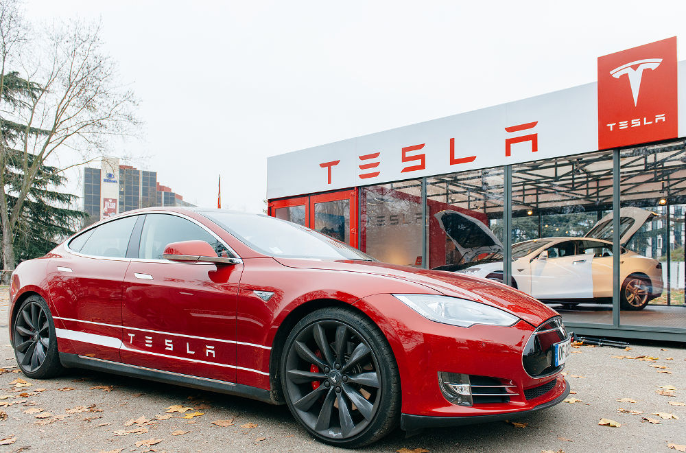New Tesla Model S showroom has arrived in Paris France