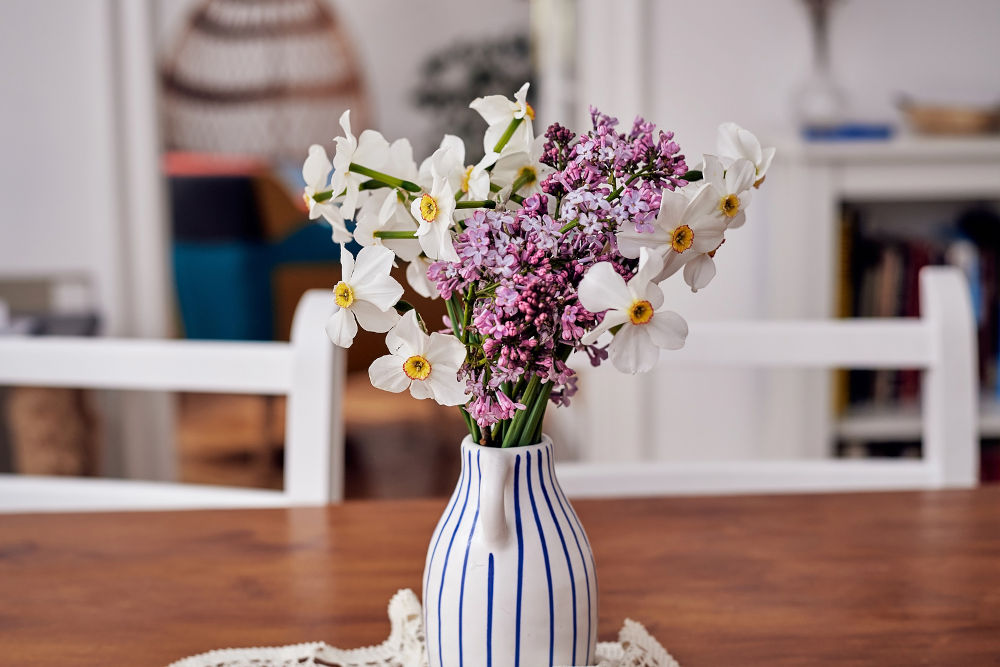 The power of flowers: The benefits of having floral bouquets in your ...