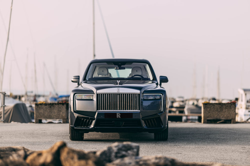 Rolls-Royce Cullinan yachting front view