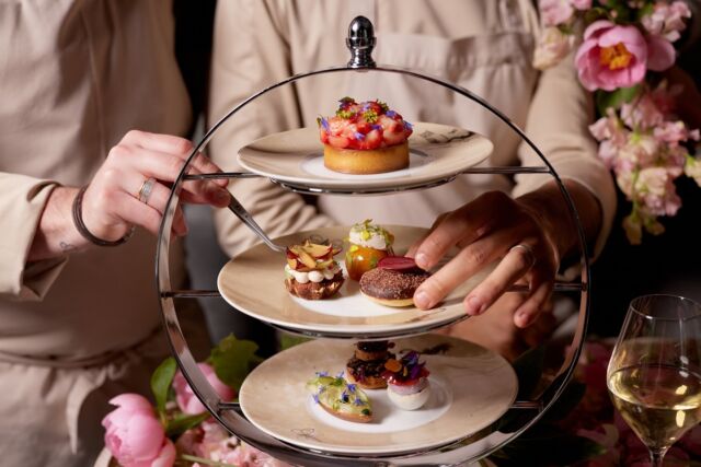 With Chelsea Flower Show on the horizon (21st – 25th May), London is embracing the blooming spirit of the show with botanical themed afternoon teas aplenty. 

Michelin-starred Pavyllon London brings together nature’s beauty and picture-perfect patisserie with its new La Vie En Rose afternoon tea, served in its elegant Lounge. 

Enjoy delicate finger sandwiches and deliciously sweet treats to celebrate this year’s show.